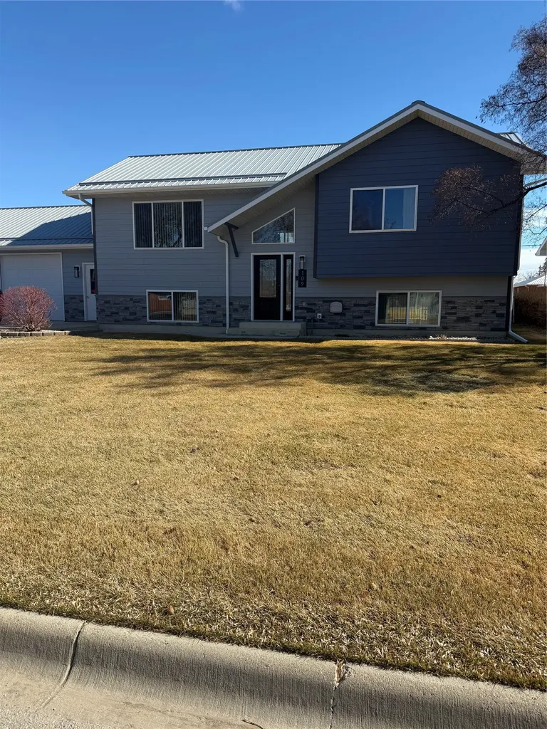109 S Delaware Street Conrad MT 59425