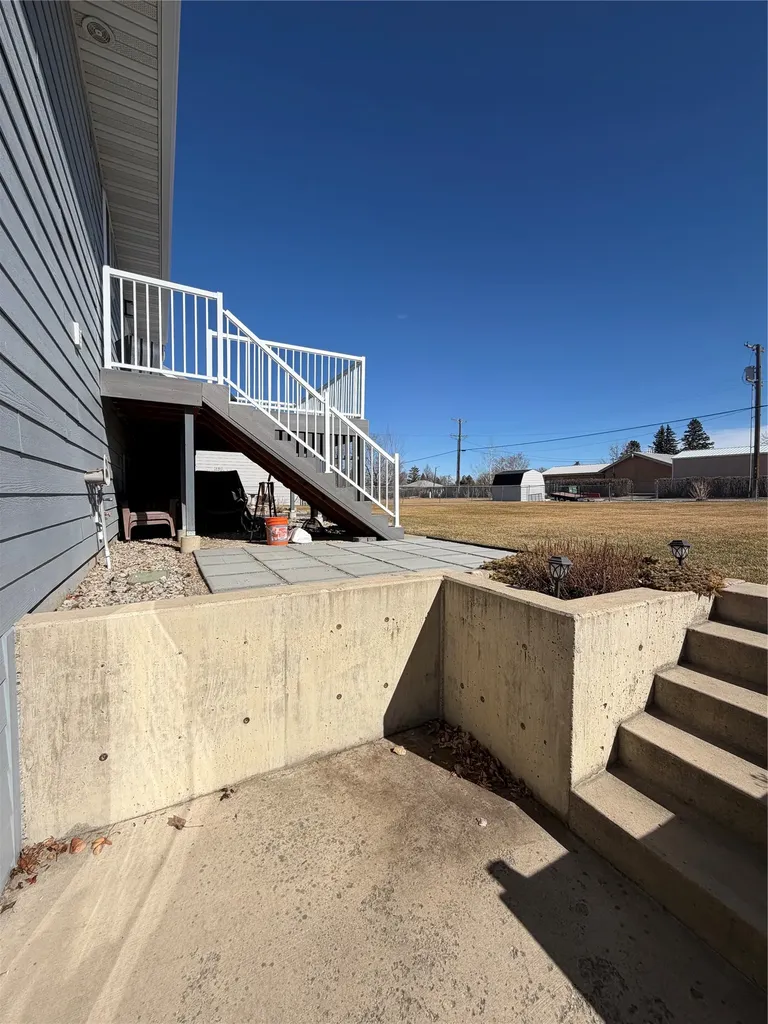 109 S Delaware Street Conrad MT 59425