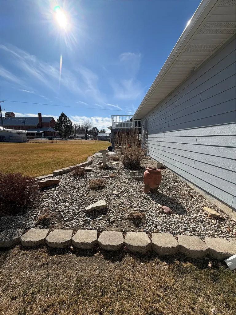 109 S Delaware Street Conrad MT 59425