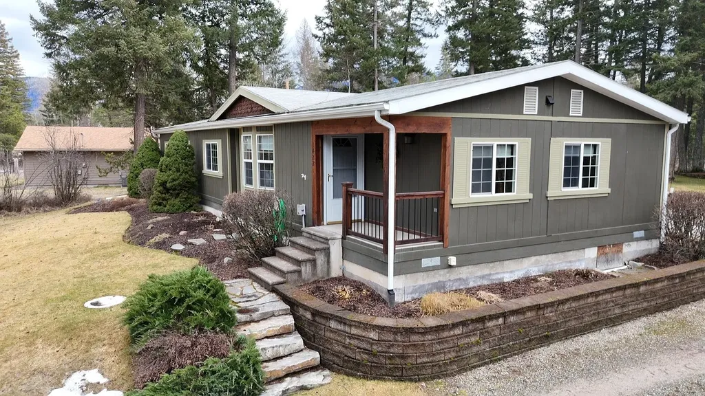 1422 Tamarack Lane Columbia Falls MT 59912