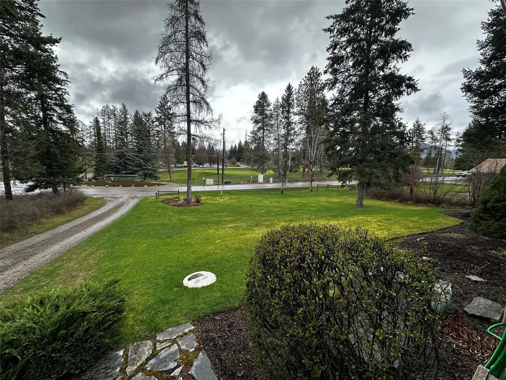 1422 Tamarack Lane Columbia Falls MT 59912