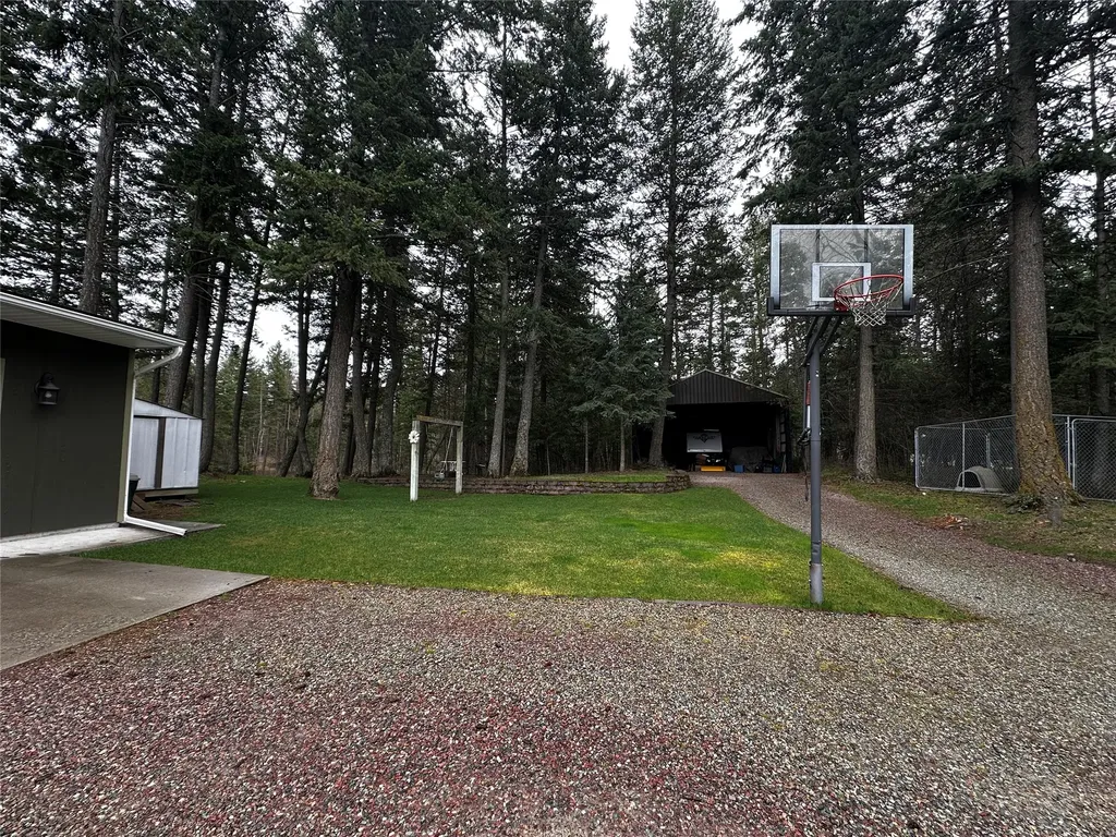 1422 Tamarack Lane Columbia Falls MT 59912