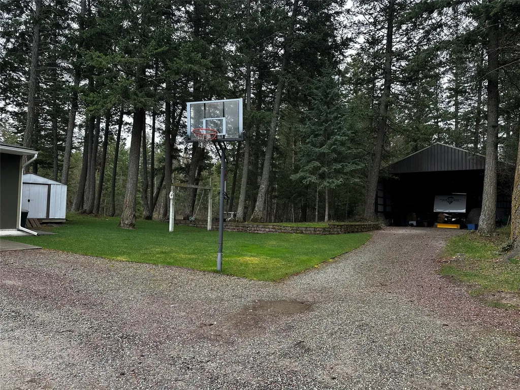 1422 Tamarack Lane Columbia Falls MT 59912