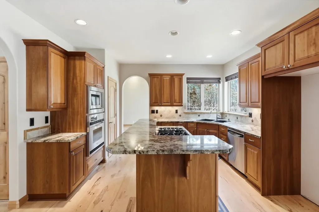 10596 Nez Perce Loop Lolo MT 59847
