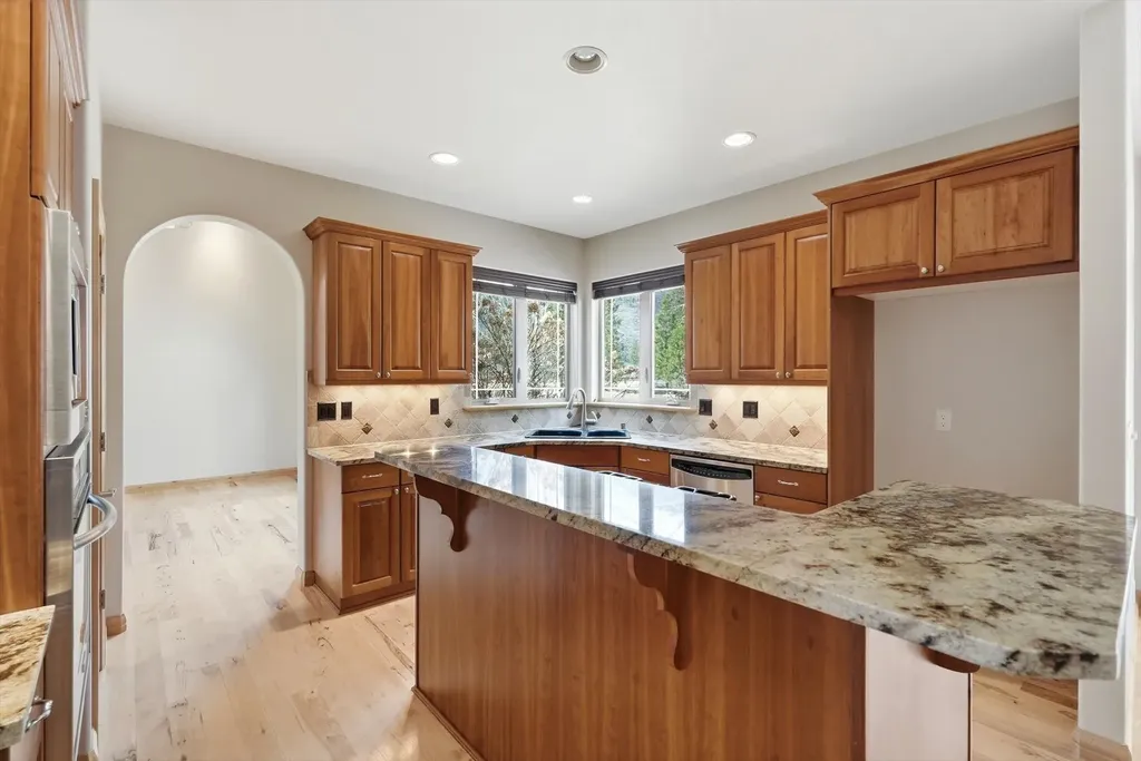 10596 Nez Perce Loop Lolo MT 59847