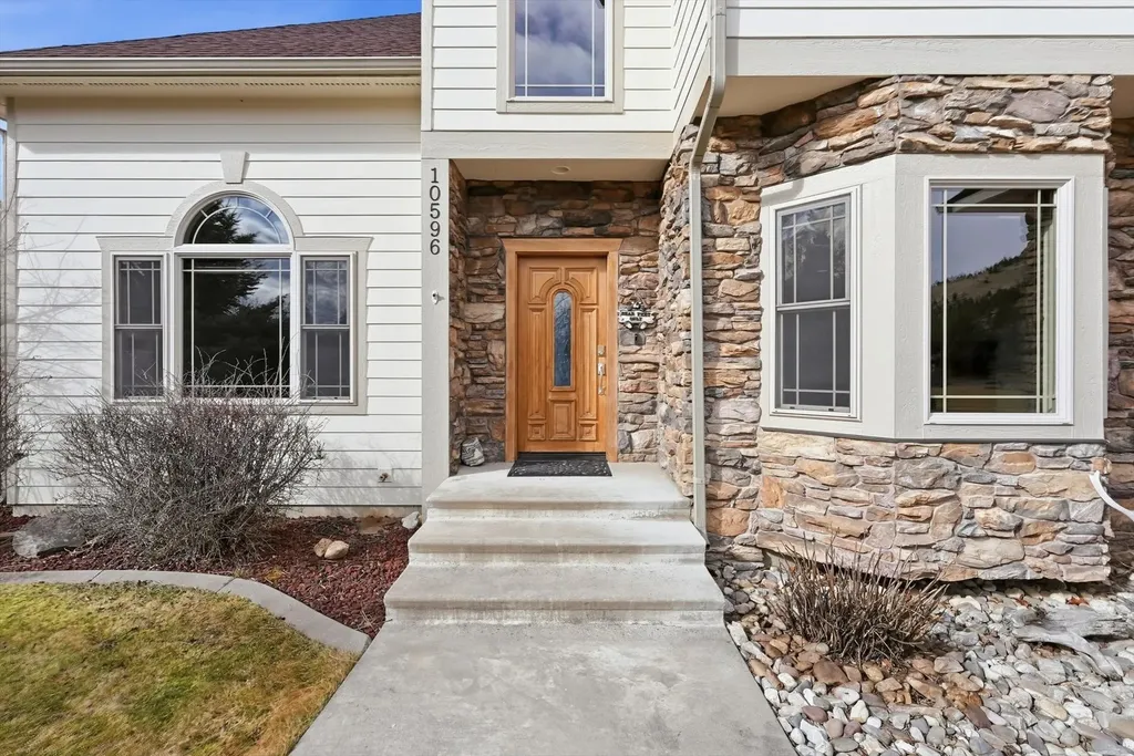 10596 Nez Perce Loop Lolo MT 59847