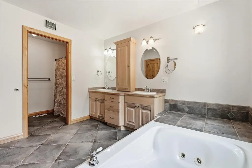 10596 Nez Perce Loop Lolo MT 59847