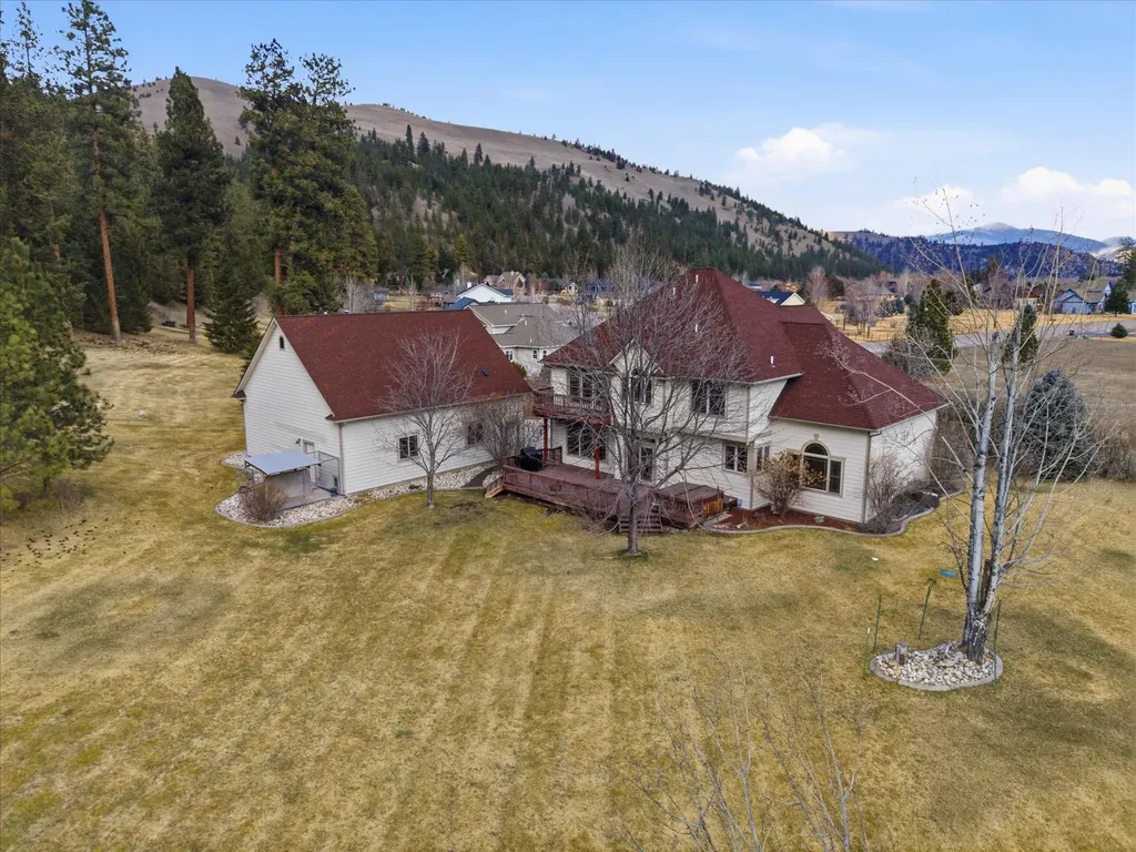 10596 Nez Perce Loop Lolo MT 59847