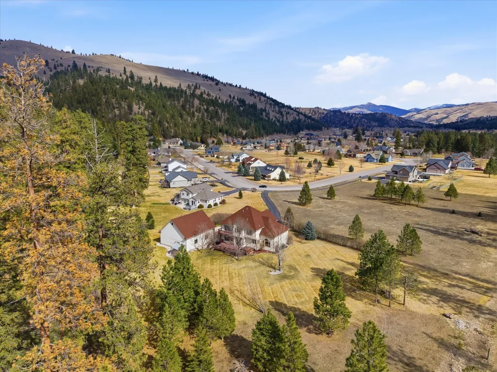 10596 Nez Perce Loop Lolo MT 59847