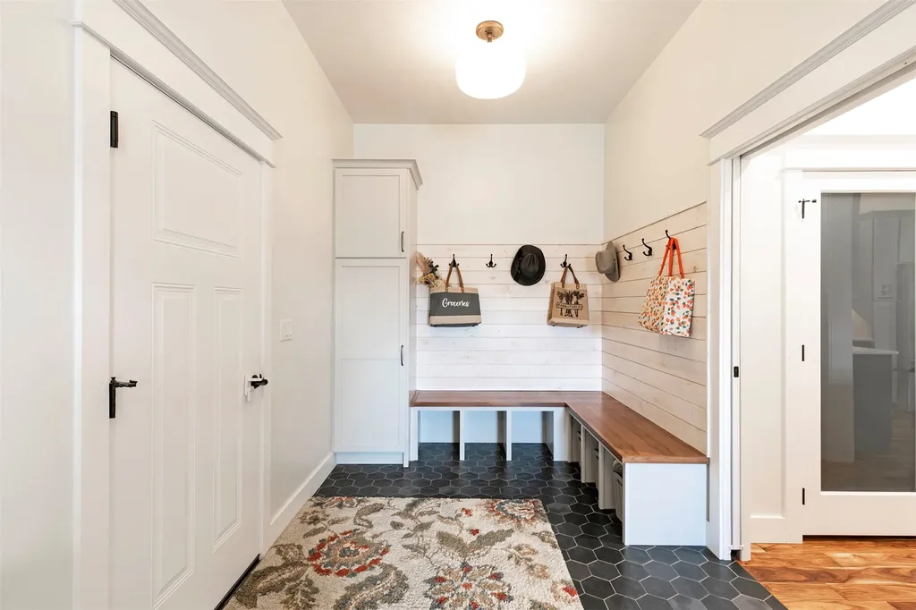 843 Lecoure Lane Stevensville MT 59870