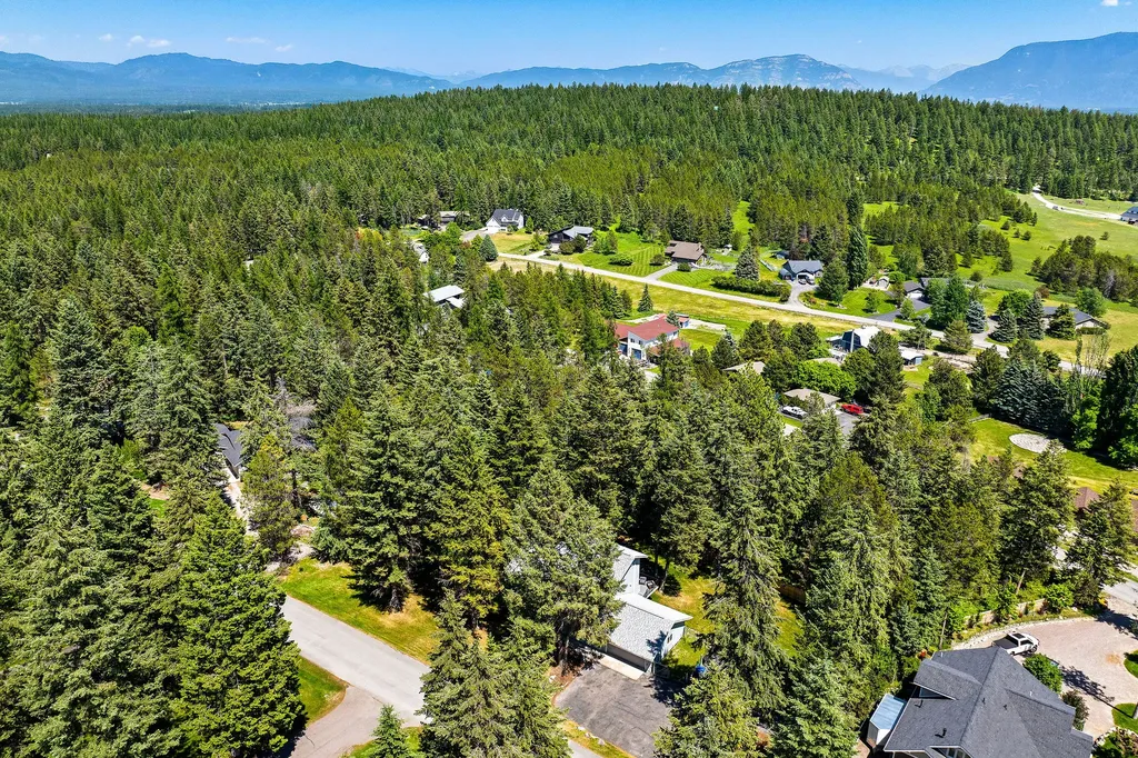 205 Whitetail Lane Whitefish MT 59937