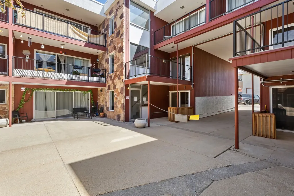 2300 14th Avenue S Great Falls MT 59405