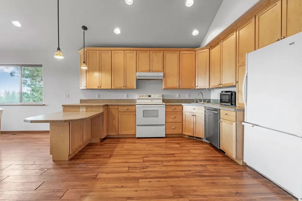 32415 Alpine Place Polson MT 59860