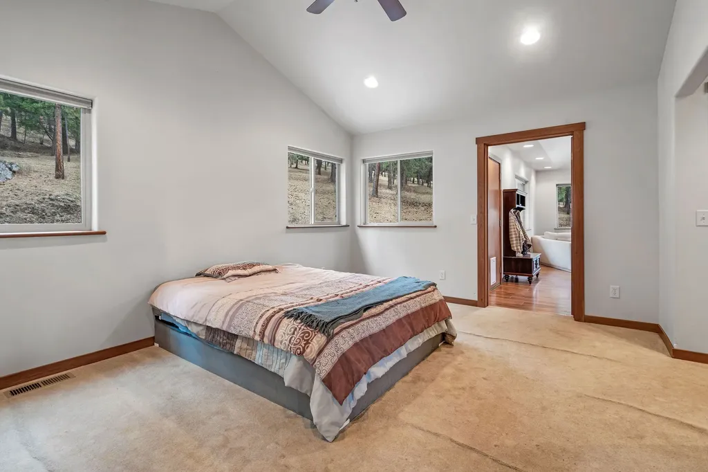 32415 Alpine Place Polson MT 59860