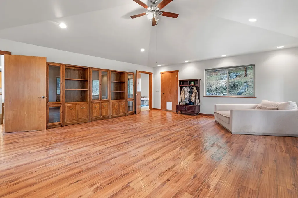 32415 Alpine Place Polson MT 59860