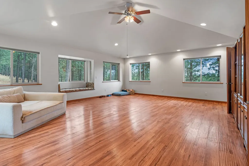 32415 Alpine Place Polson MT 59860
