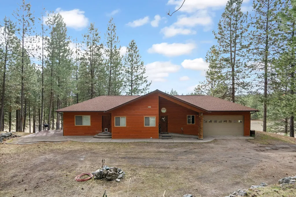 32415 Alpine Place Polson MT 59860