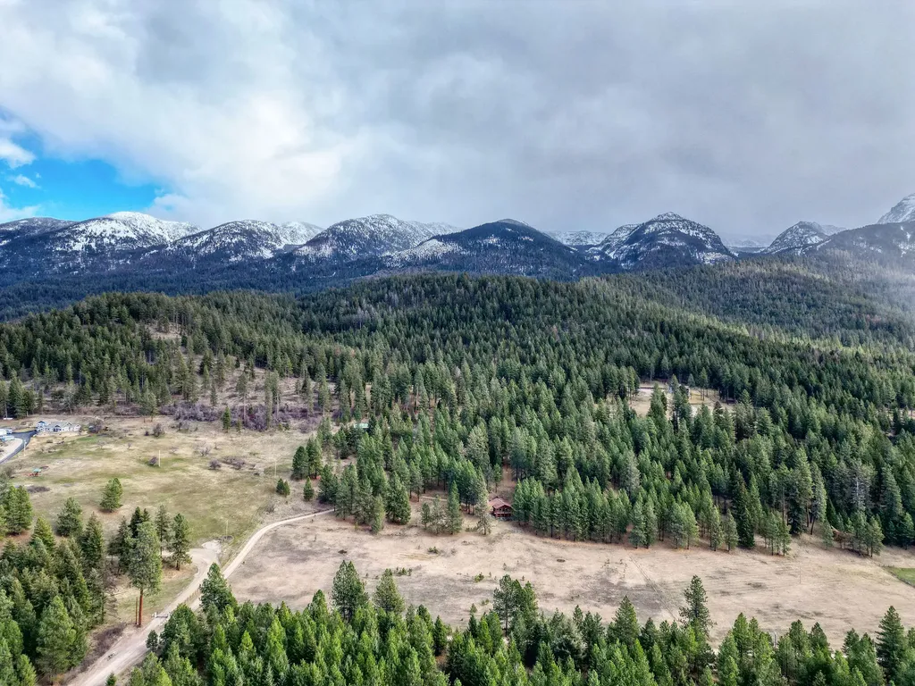 32415 Alpine Place Polson MT 59860