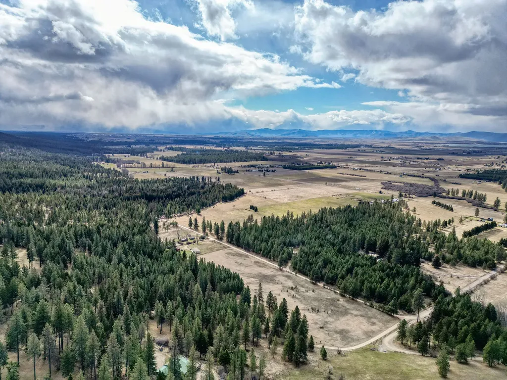 32415 Alpine Place Polson MT 59860