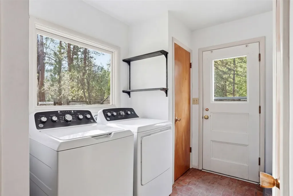 314 And 308 Kootenai Creek Road Stevensville MT 59870