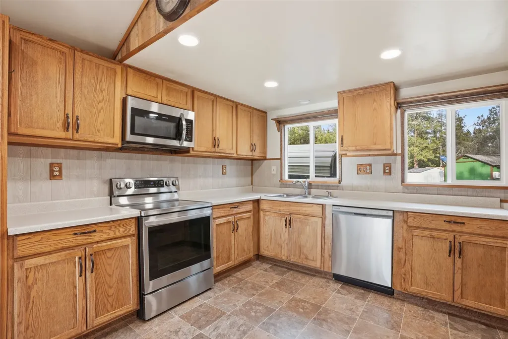 314 And 308 Kootenai Creek Road Stevensville MT 59870