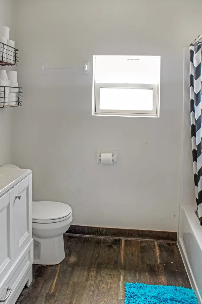 122 E Richland Avenue Shelby MT 59474