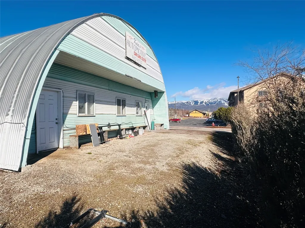 1805 Baker Avenue Whitefish MT 59937