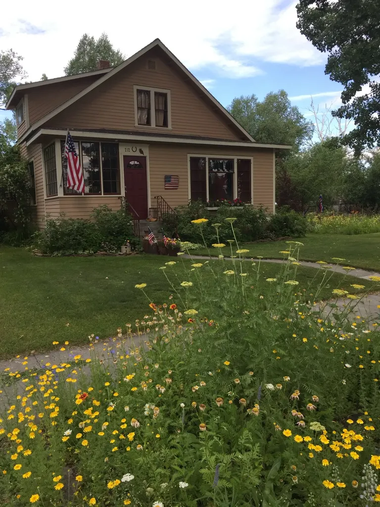 212 4th Ave NE 4th Avenue NE Choteau MT 59422