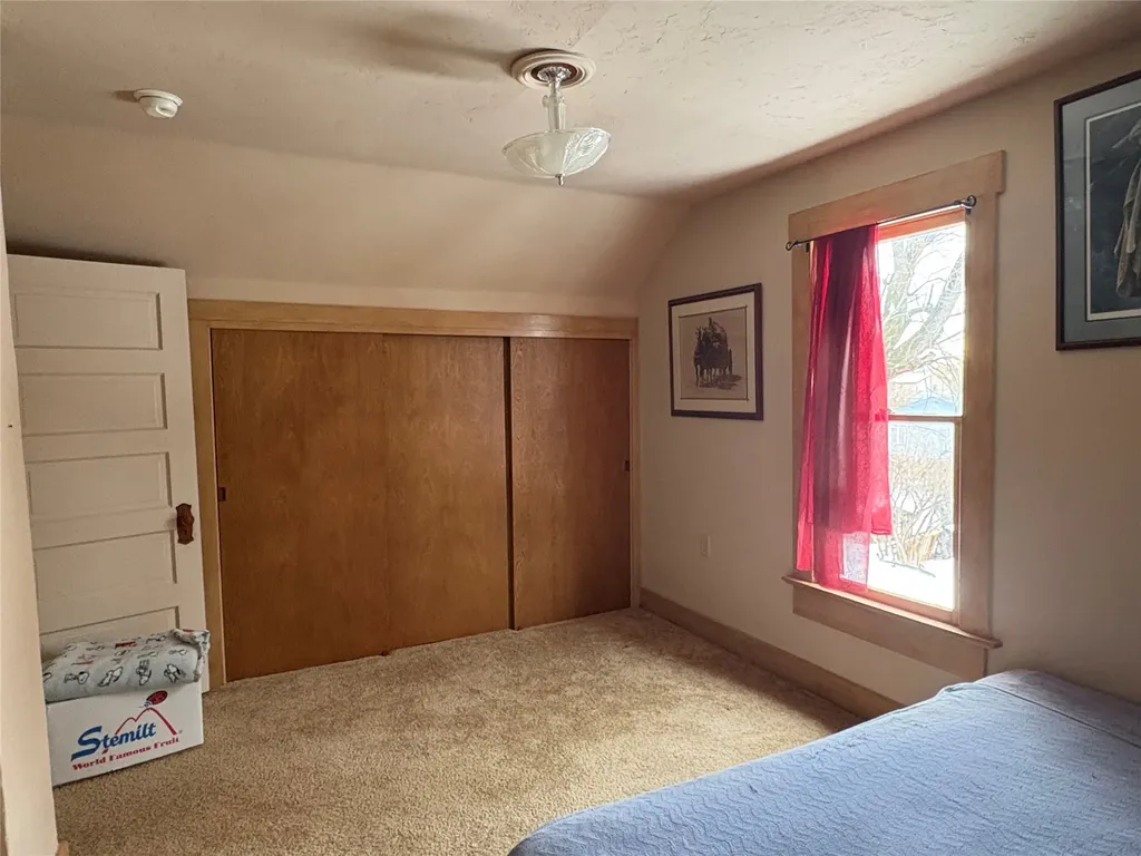 212 4th Ave NE 4th Avenue NE Choteau MT 59422
