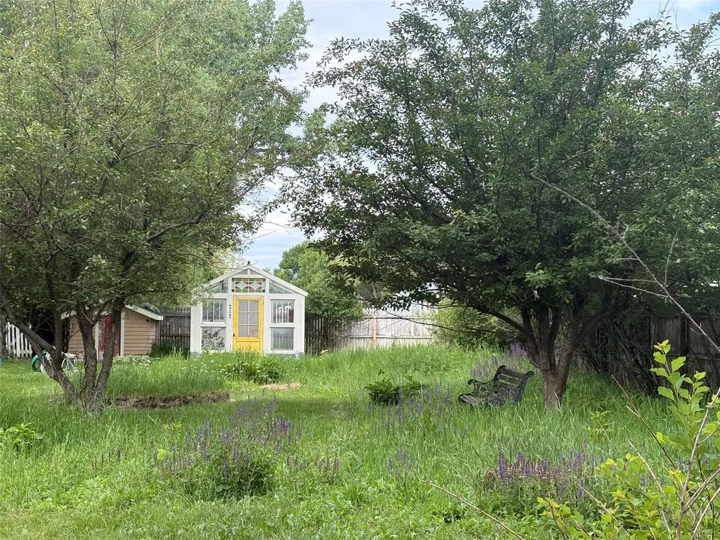 212 4th Ave NE 4th Avenue NE Choteau MT 59422