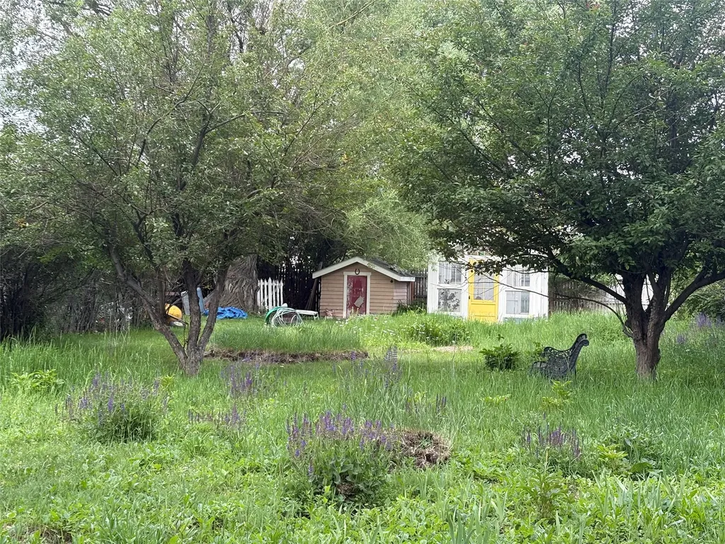 212 4th Ave NE 4th Avenue NE Choteau MT 59422
