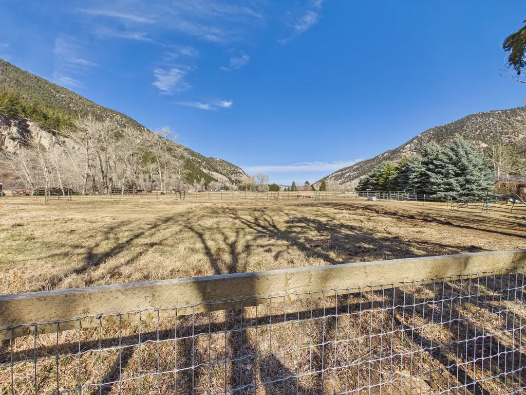 4964 Us Highway 89 S Livingston MT 59047