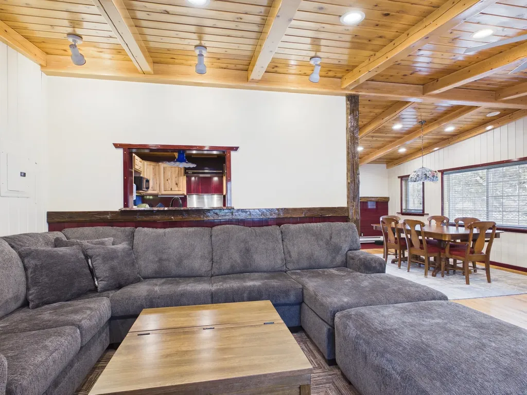 4964 Us Highway 89 S Livingston MT 59047