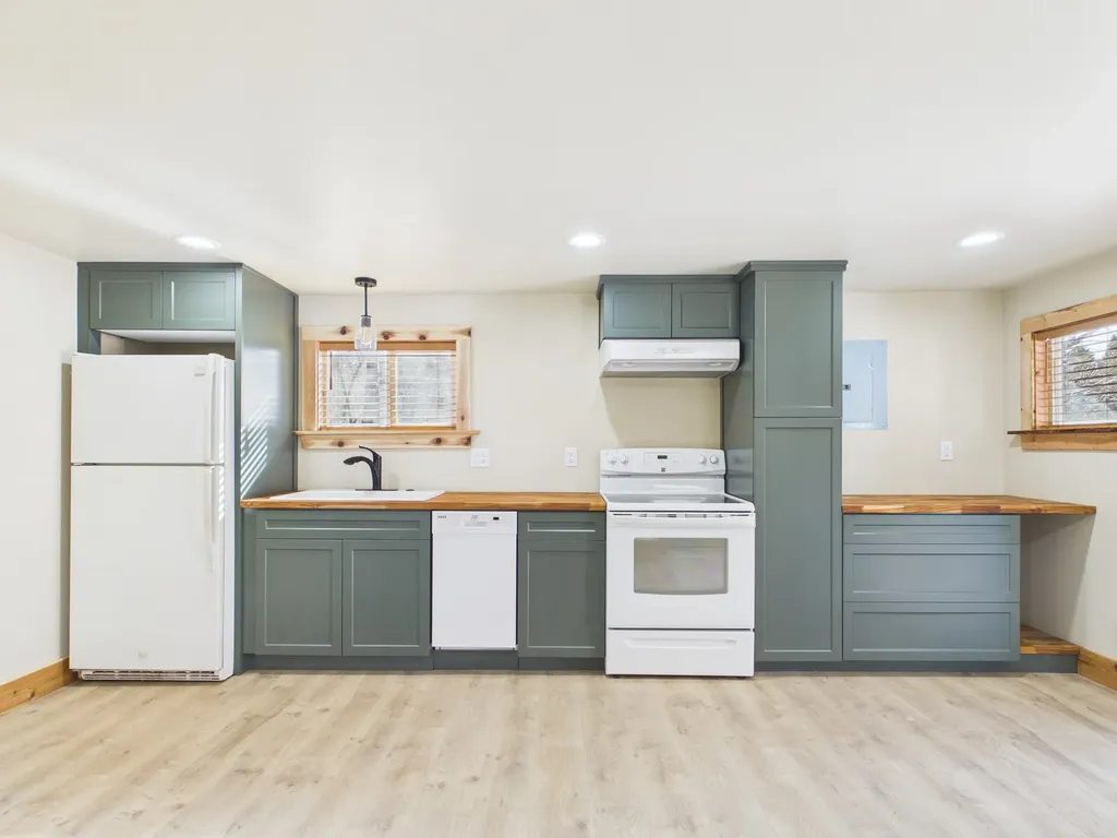 4964 Us Highway 89 S Livingston MT 59047