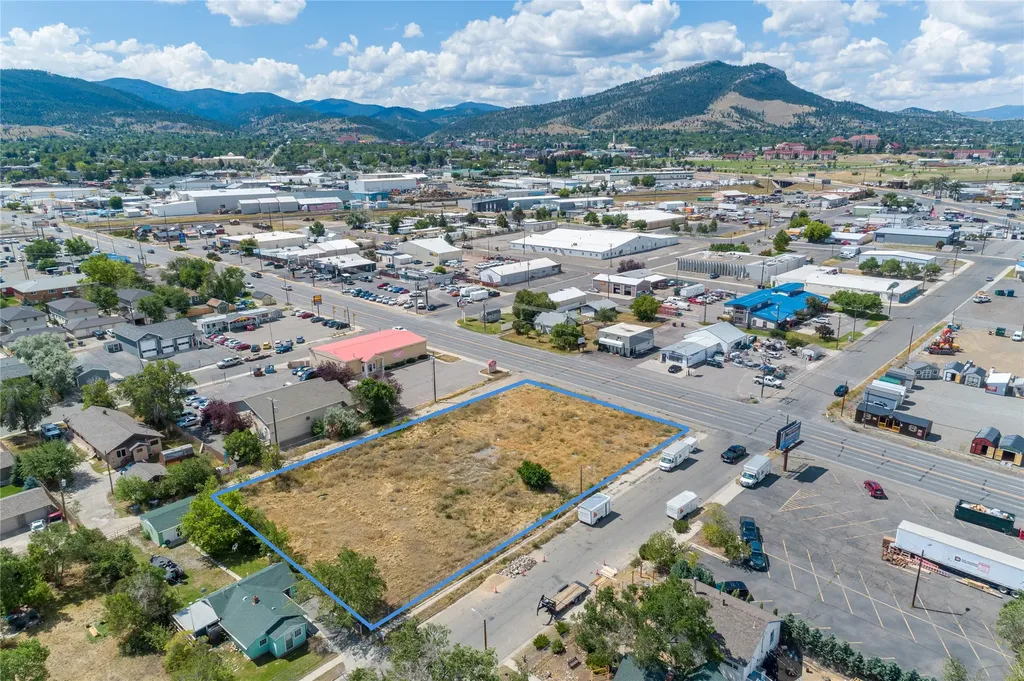 1915 N Montana Avenue Helena MT 59601