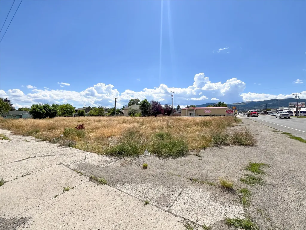 1915 N Montana Avenue Helena MT 59601