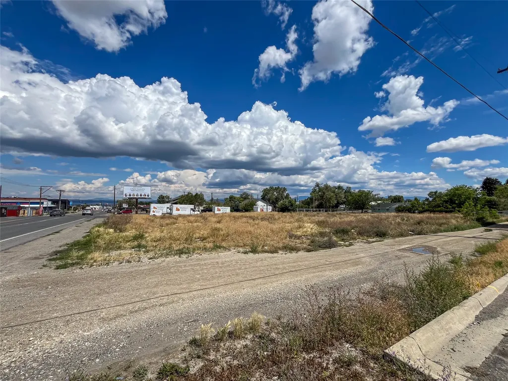 1915 N Montana Avenue Helena MT 59601