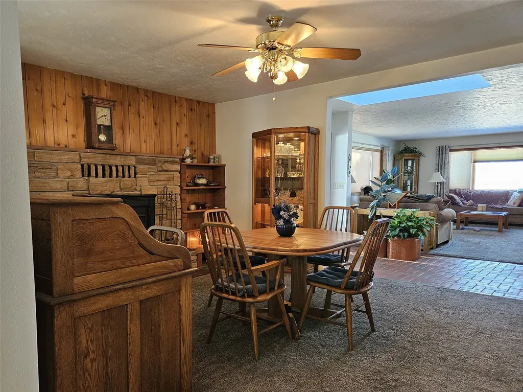 472 Magpie Lane Corvallis MT 59828