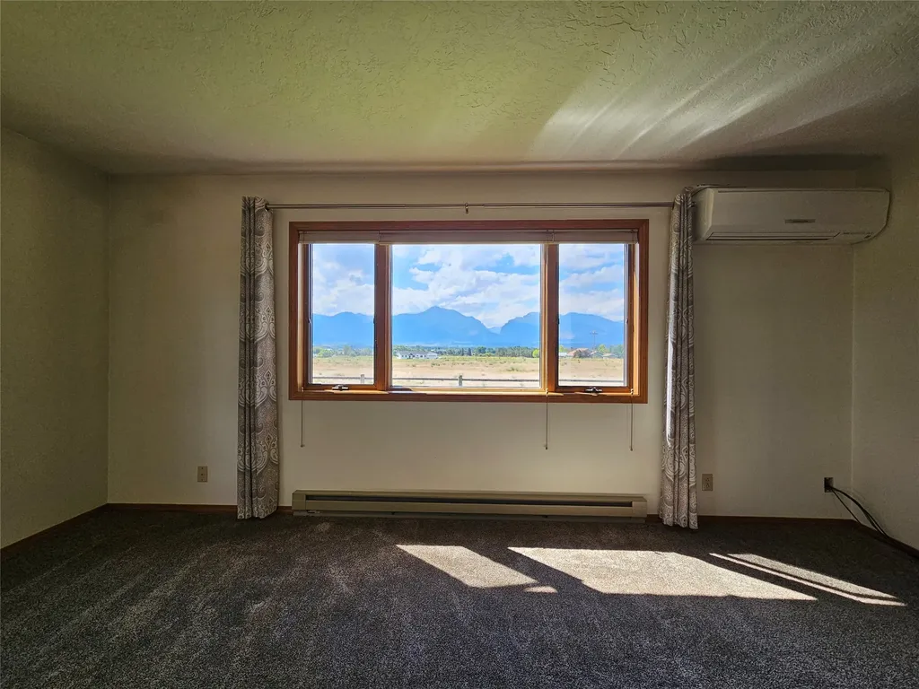 472 Magpie Lane Corvallis MT 59828