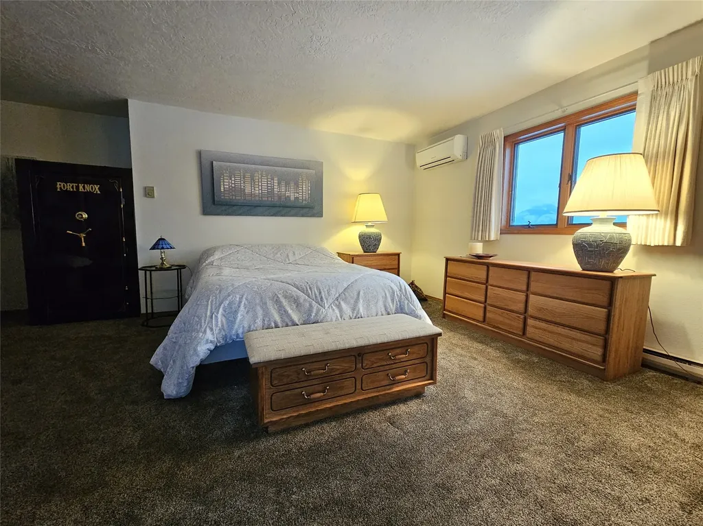 472 Magpie Lane Corvallis MT 59828