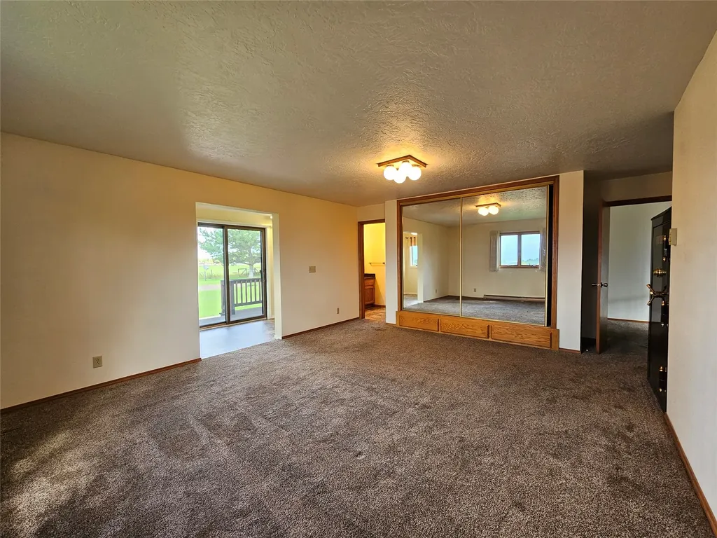 472 Magpie Lane Corvallis MT 59828