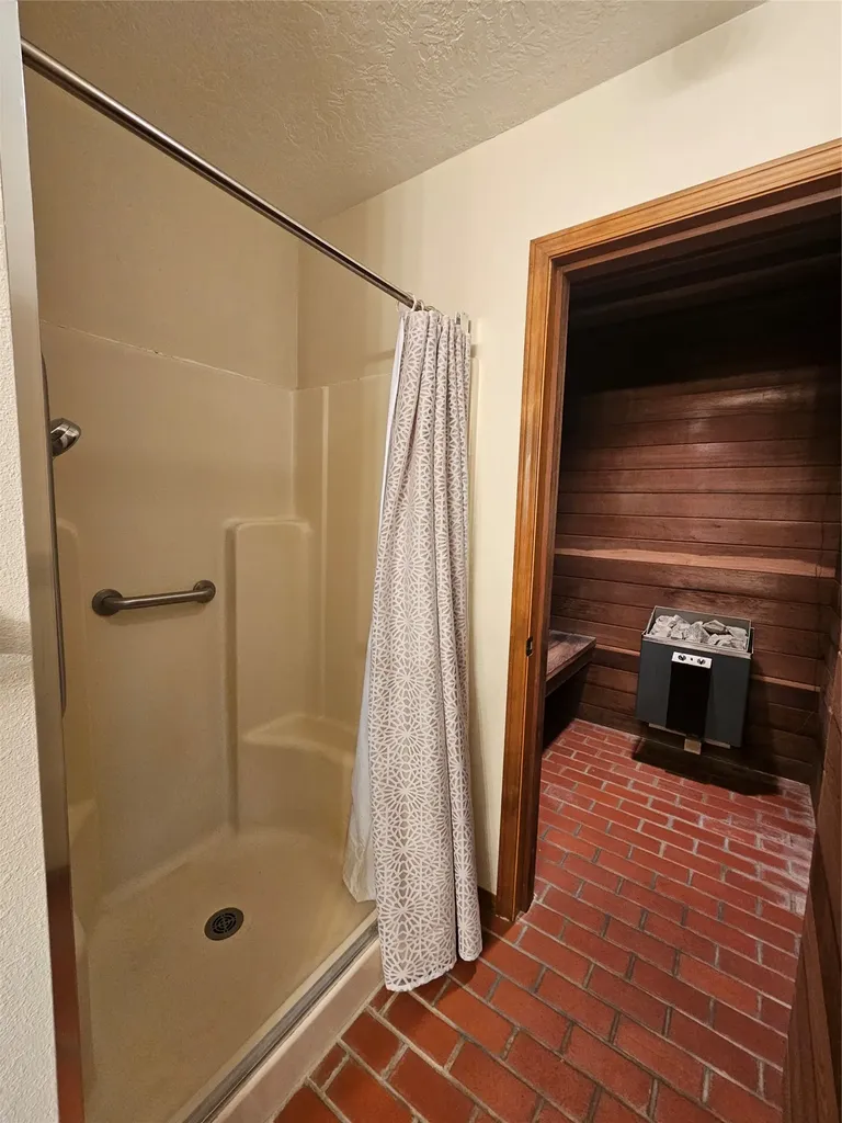 472 Magpie Lane Corvallis MT 59828