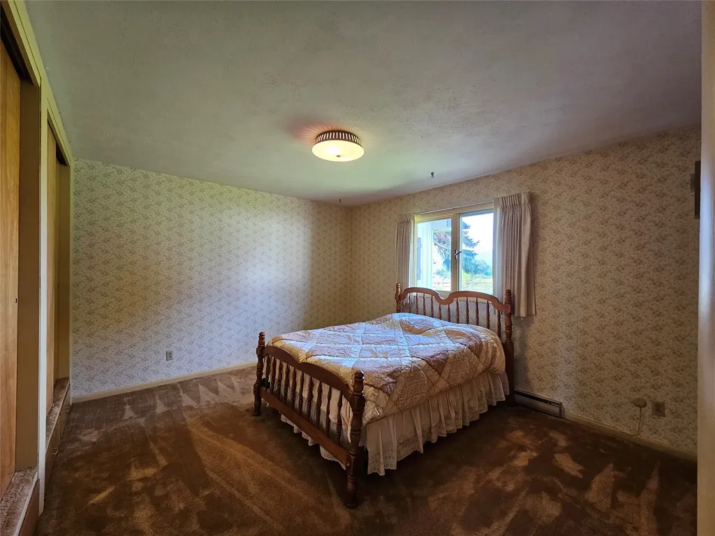 472 Magpie Lane Corvallis MT 59828
