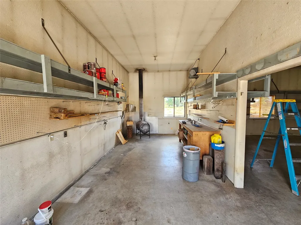 472 Magpie Lane Corvallis MT 59828