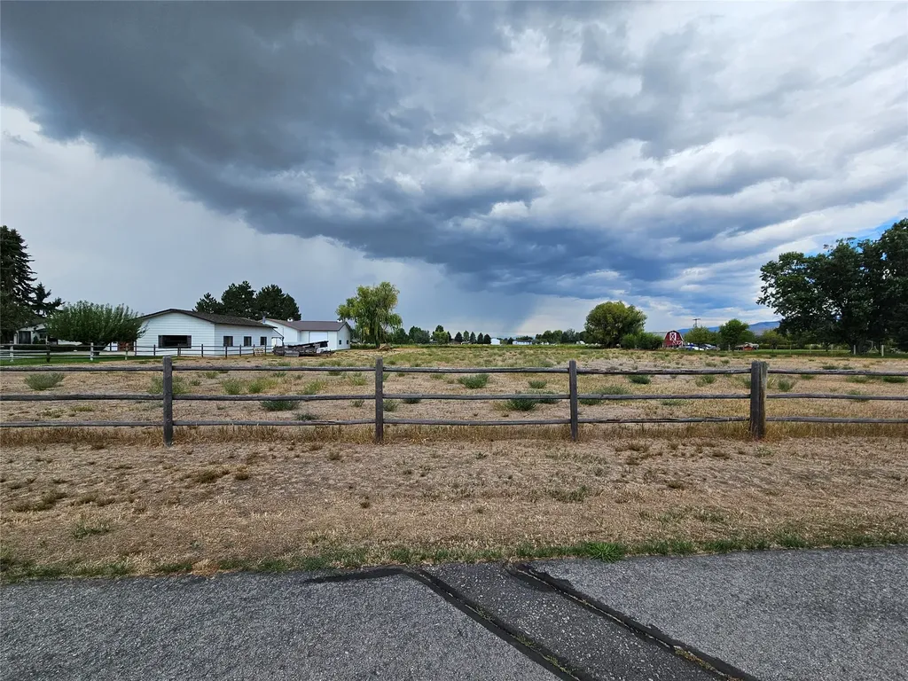 472 Magpie Lane Corvallis MT 59828