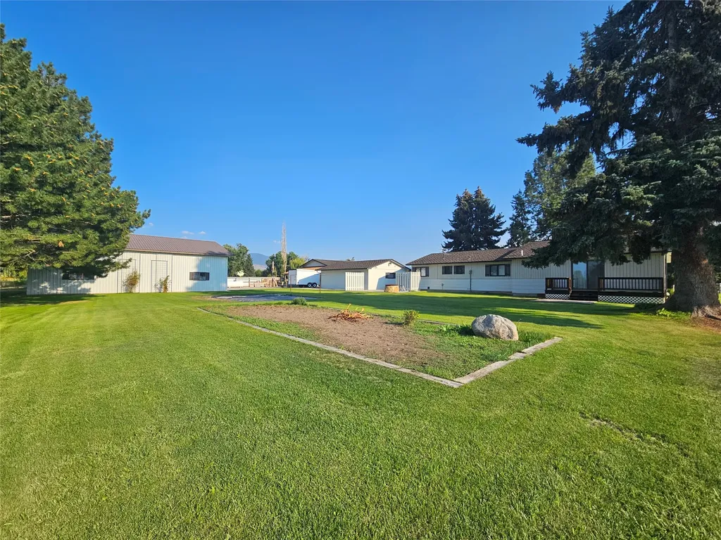 472 Magpie Lane Corvallis MT 59828