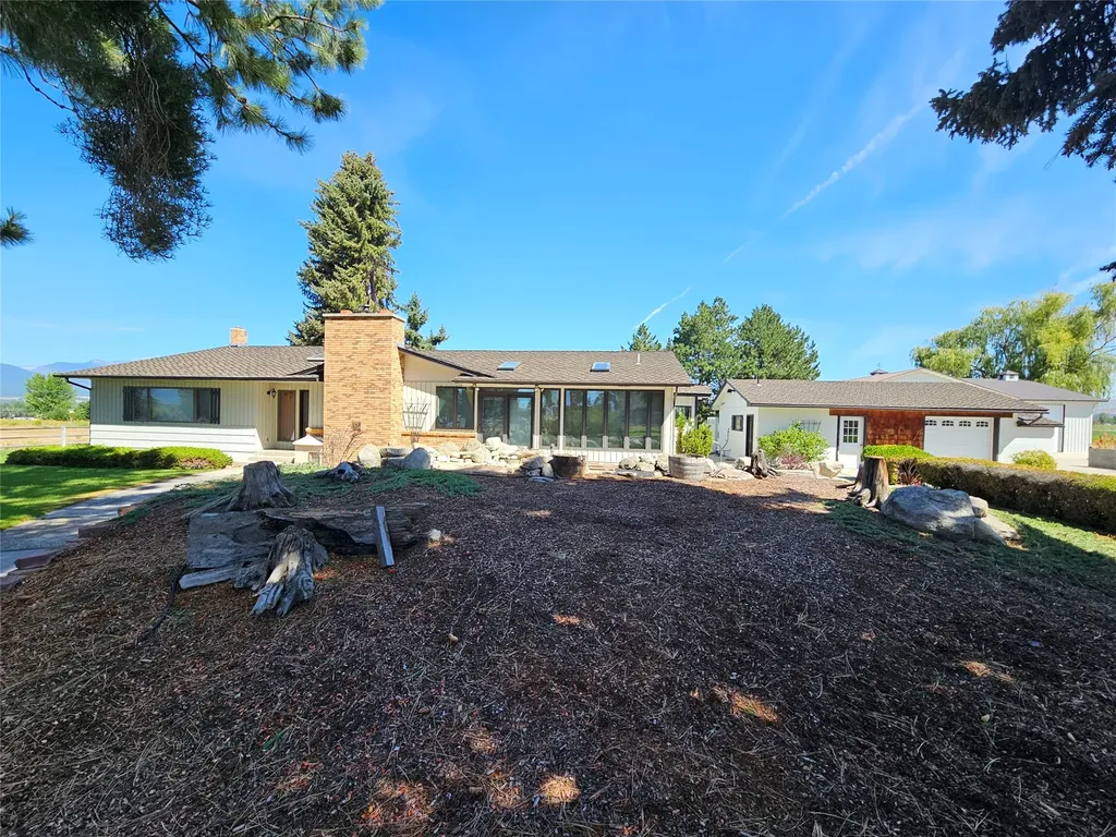 472 Magpie Lane Corvallis MT 59828