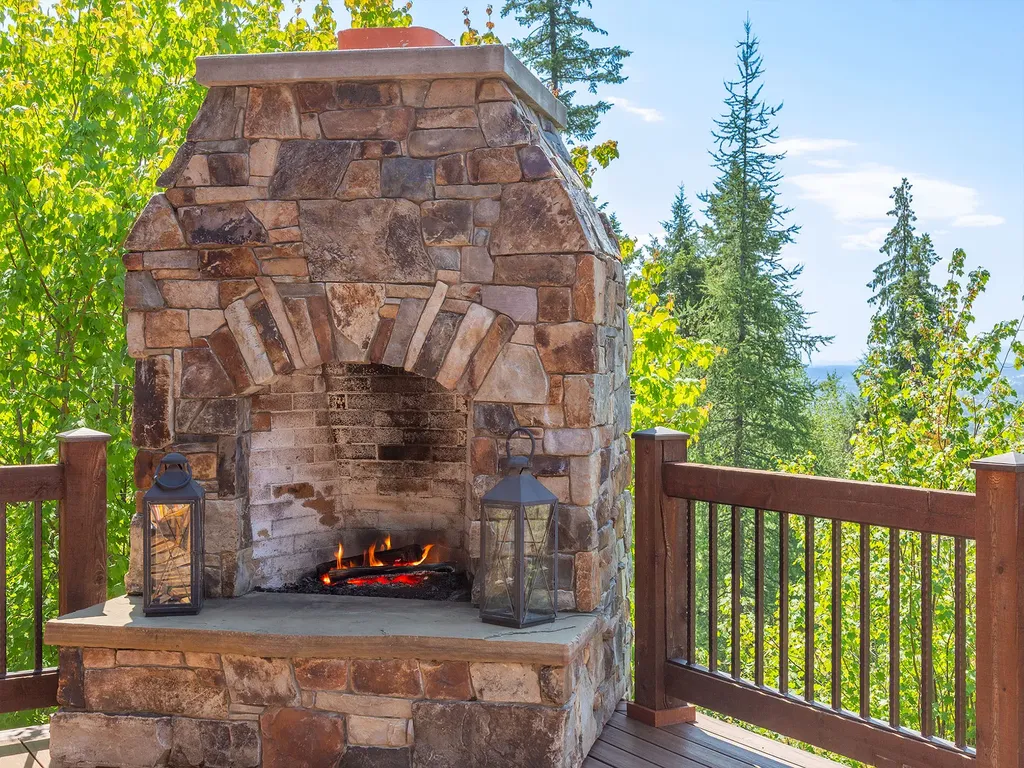 113 S Prairiesmoke Circle Whitefish MT 59937