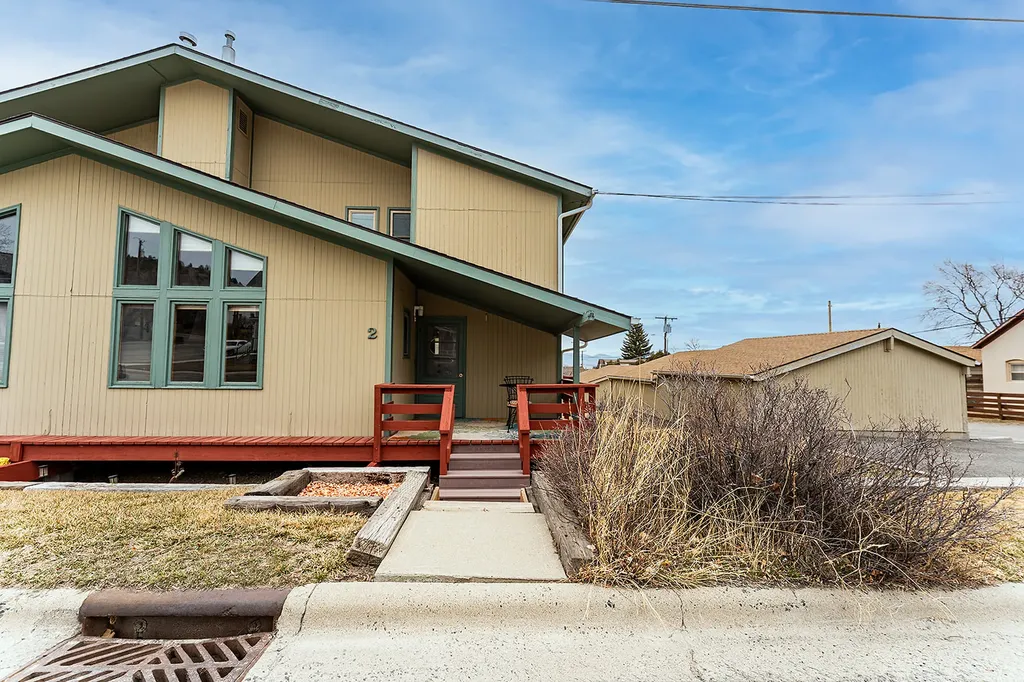 417 Rodney Street S Helena MT 59601