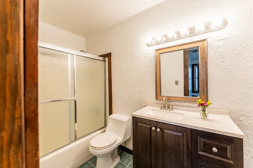 417 Rodney Street S Helena MT 59601